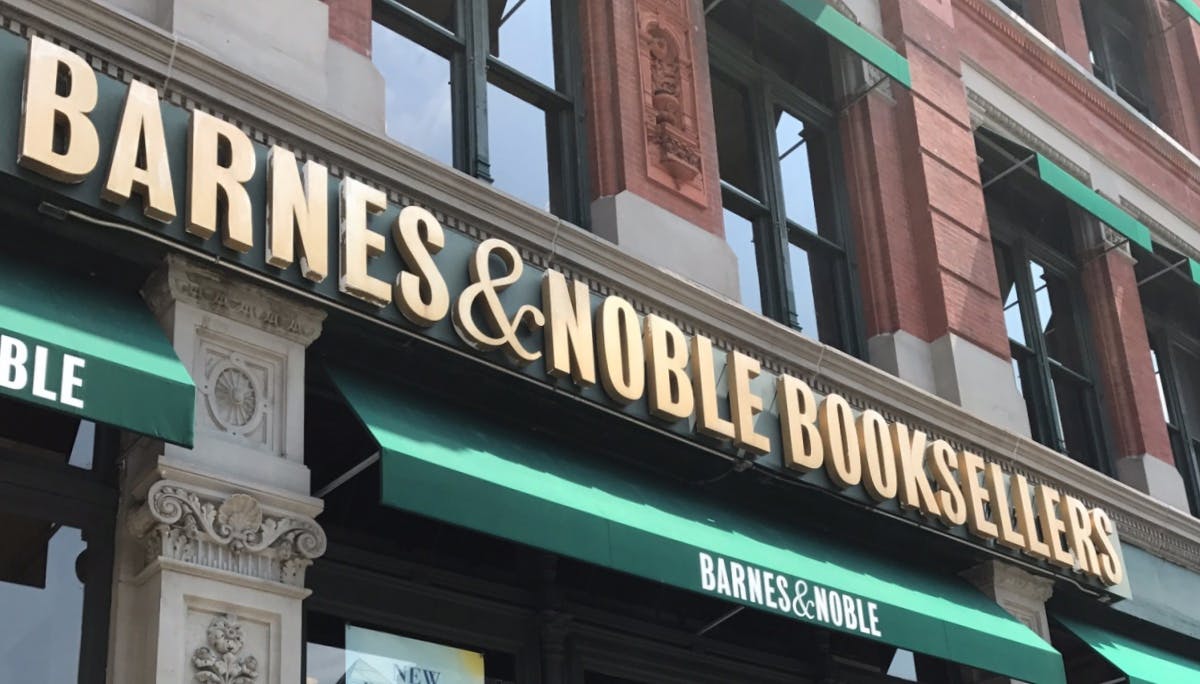 변화하는 시대, 고전하는 Barnes & Noble